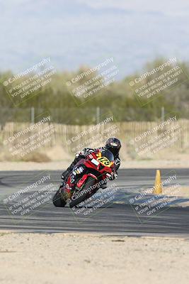 media/Jan-15-2026-Racers Edge (Thu) [[dfebeb70ab]]/2-A Group/Session 5 Turn 2/